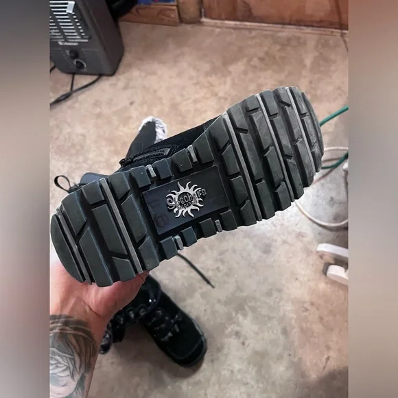 Women Skechers boots 😍 - Picture 10 of 11